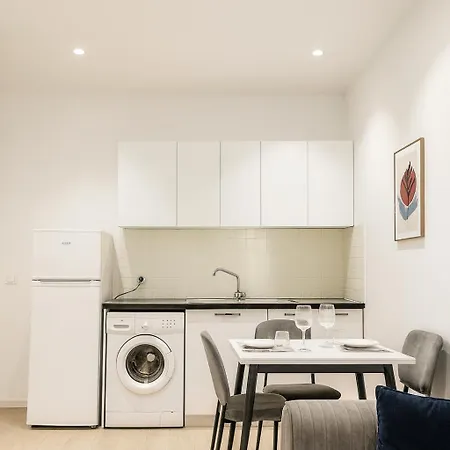 Modern Blloku Area Self Check-in 아파트 티라나