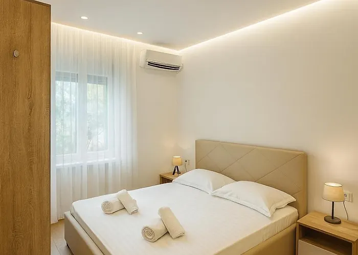 Apartman Modern Blloku Area Self Check-in Tirana