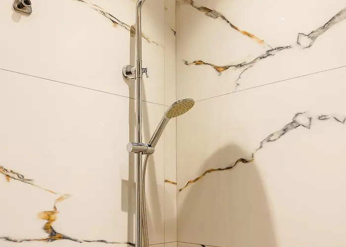 Modern Blloku Area Self Check-in Apartament