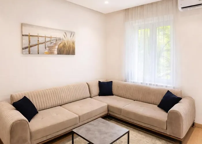 Apartman Modern Blloku Area Self Check-in *